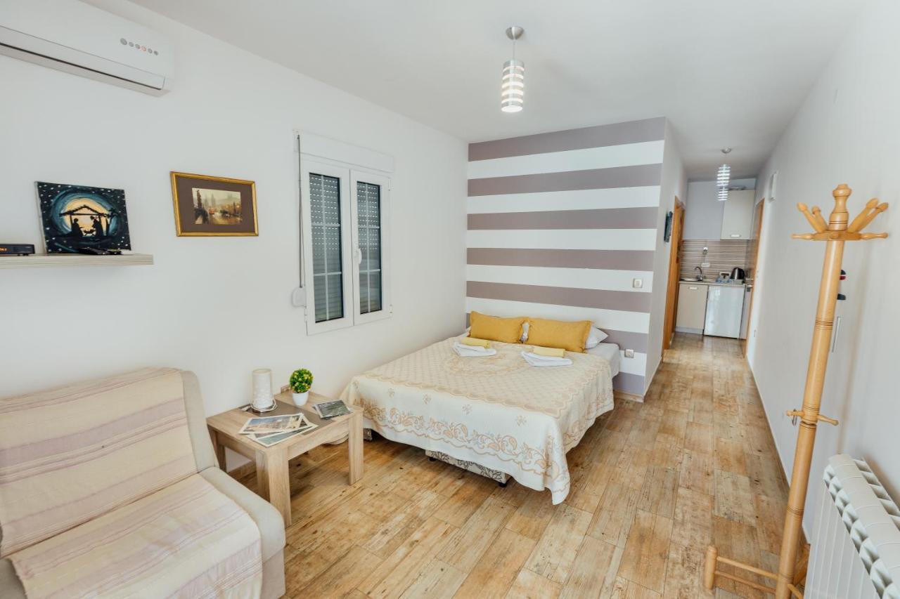 Apartments Cosovic Kotor Eksteriør bilde