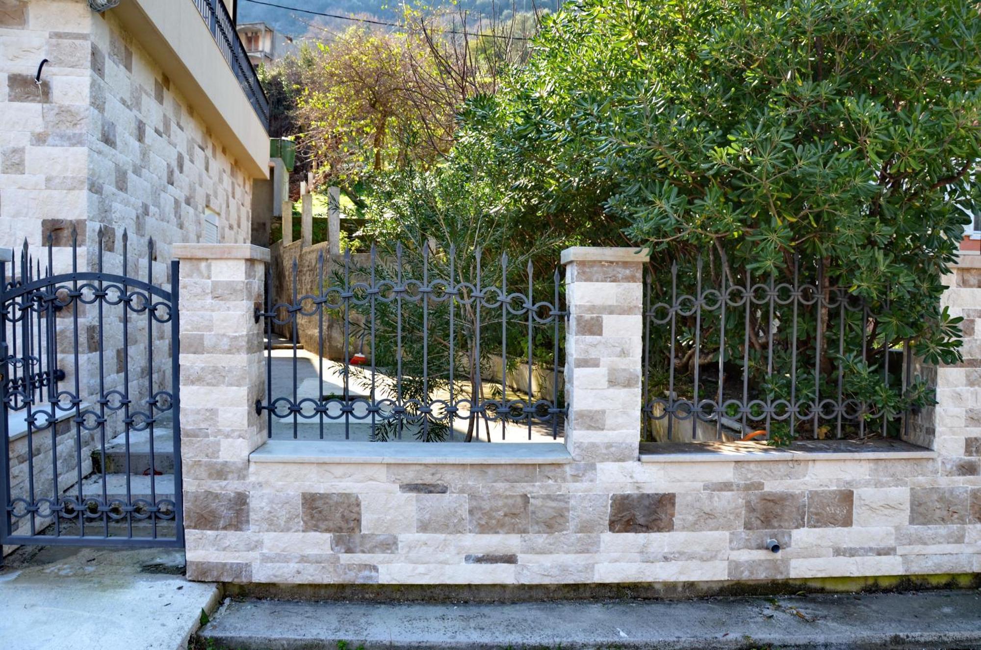 Apartments Cosovic Kotor Eksteriør bilde