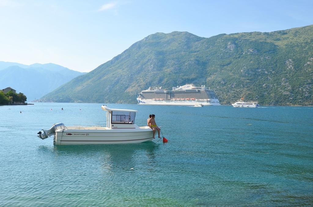 Apartments Cosovic Kotor Eksteriør bilde