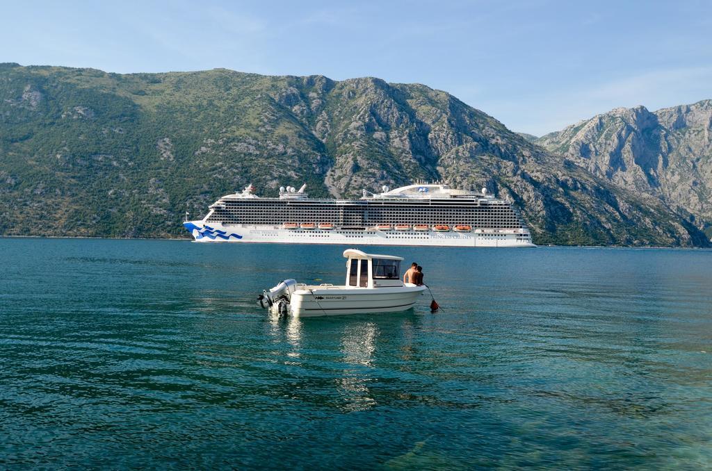 Apartments Cosovic Kotor Eksteriør bilde