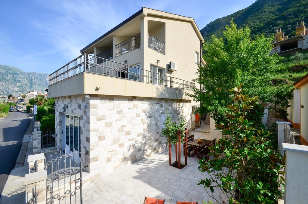 Apartments Cosovic Kotor Eksteriør bilde